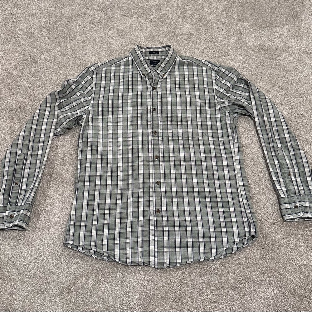 J Crew Men’s Size SLIM Large long sleeve button down shirt